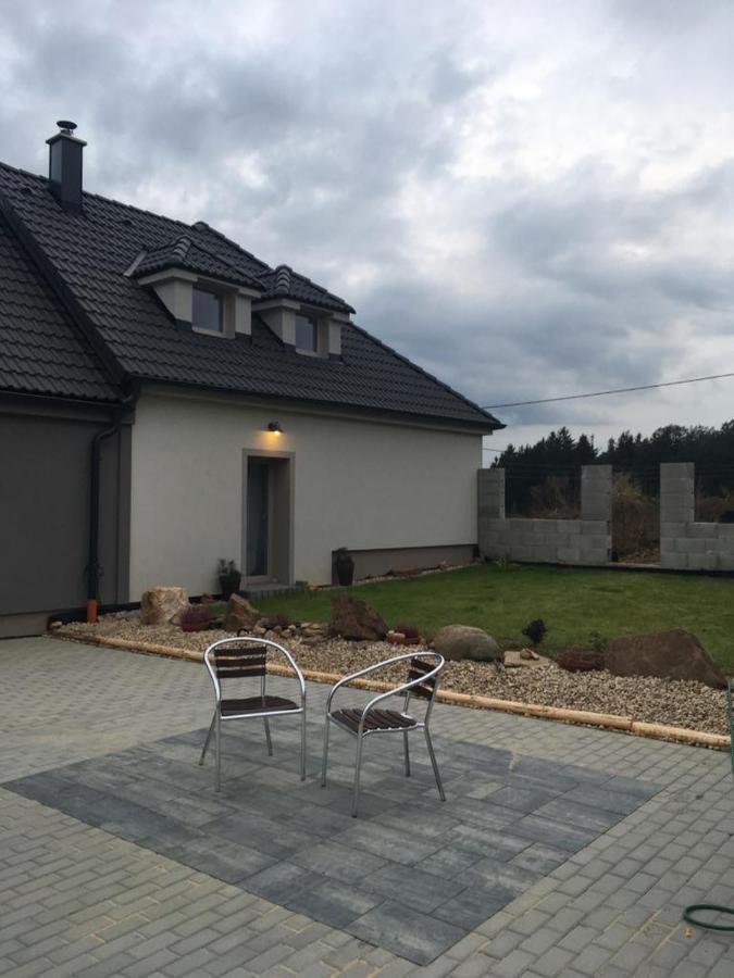 Chalupa Na Samote S Virivkou Tábor Esterno foto